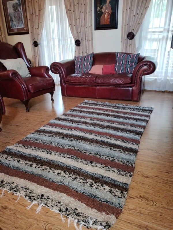 Lounge Rug 140 x 230